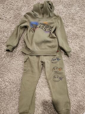Nickelodeon Olive Green TMNT Hoodie & Jogger Set